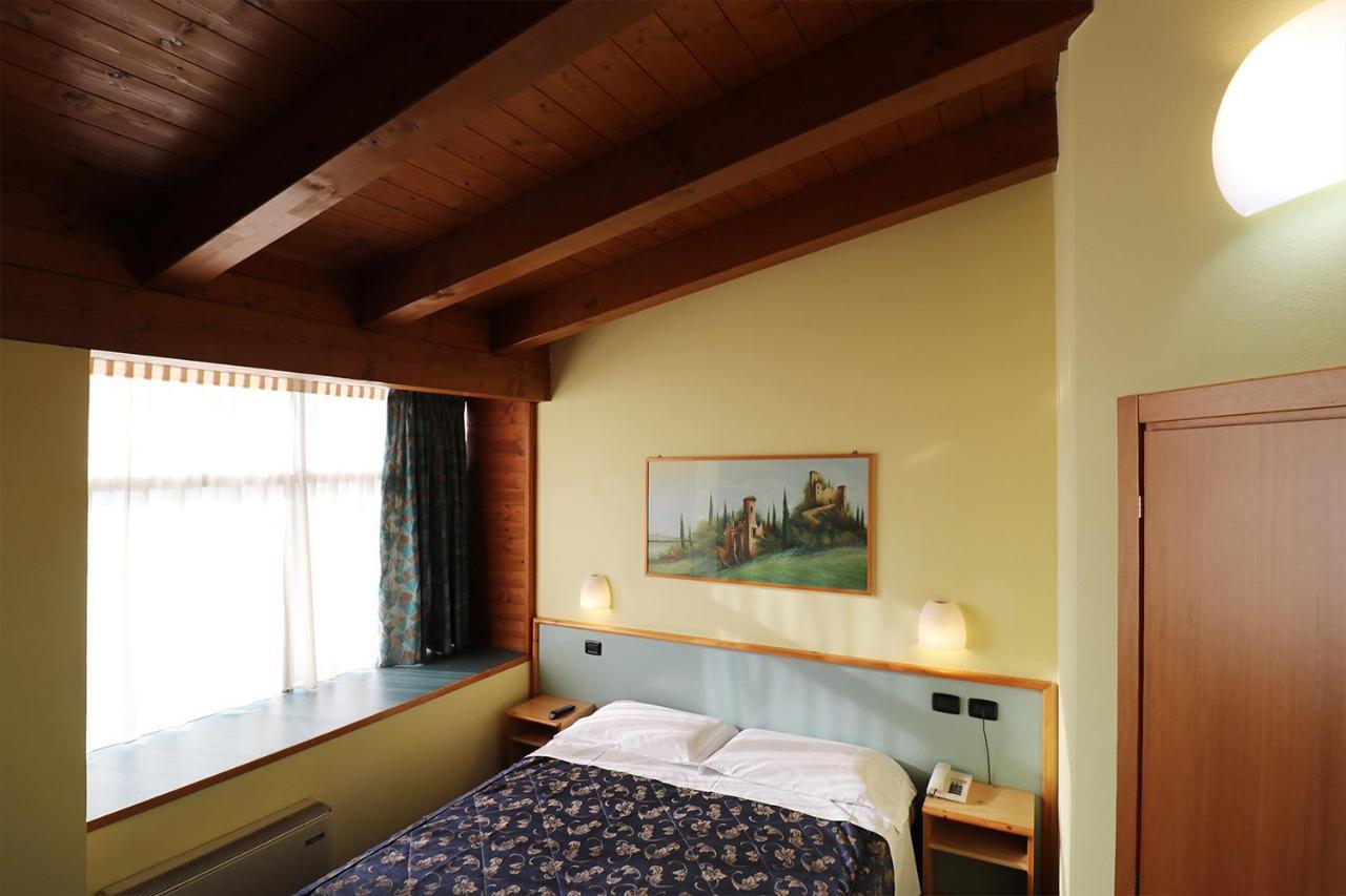 Hotel Sabo' Castel Maggiore Exterior photo